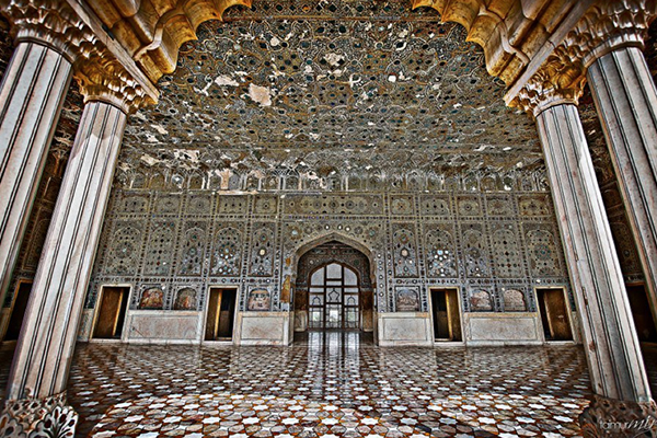 sheesh-mahal-agra